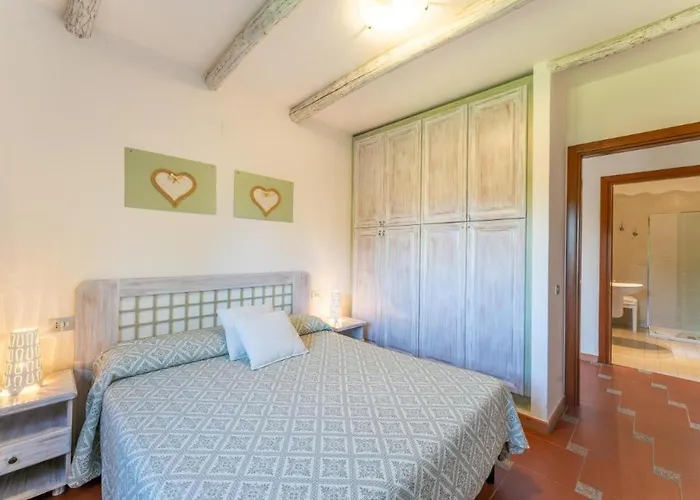 Chic Antonina One Bedroom No2175